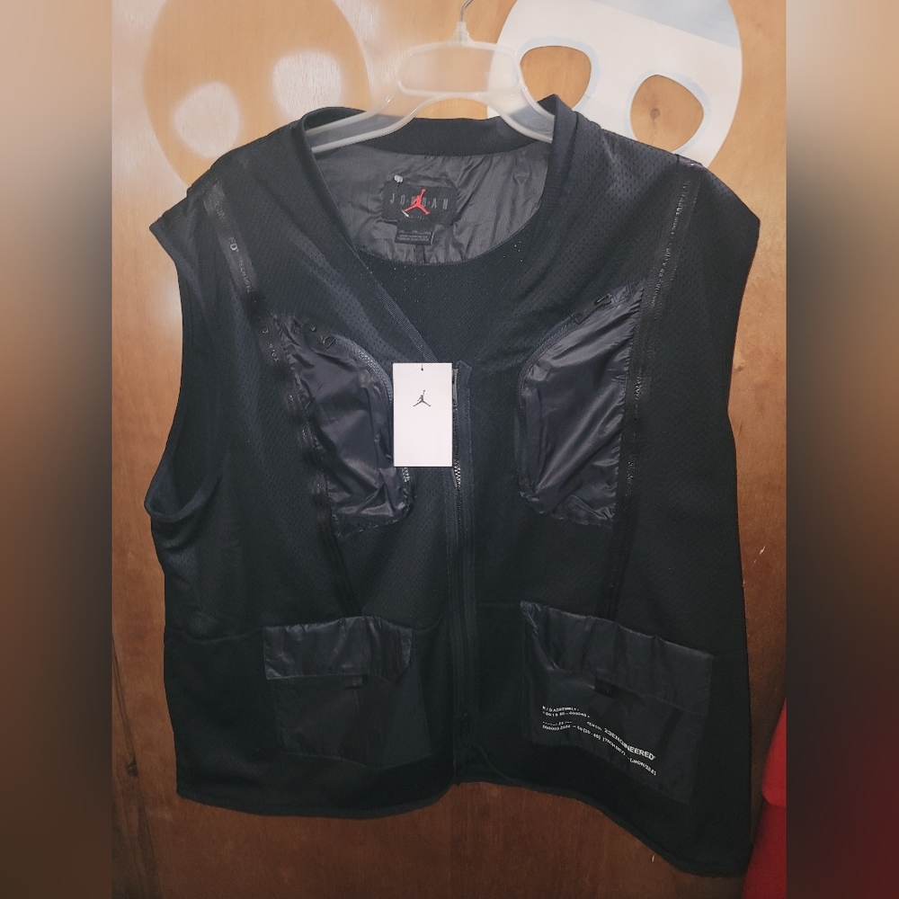 Nike Jordan Black Engineering Utility Vest 23